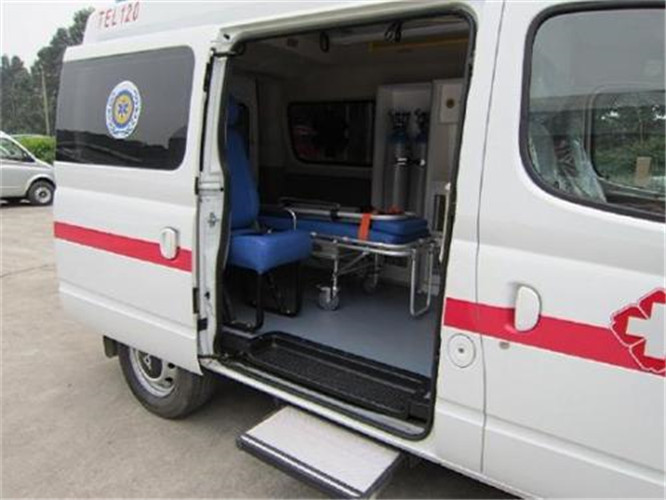 金山屯救护车出租服务案例7